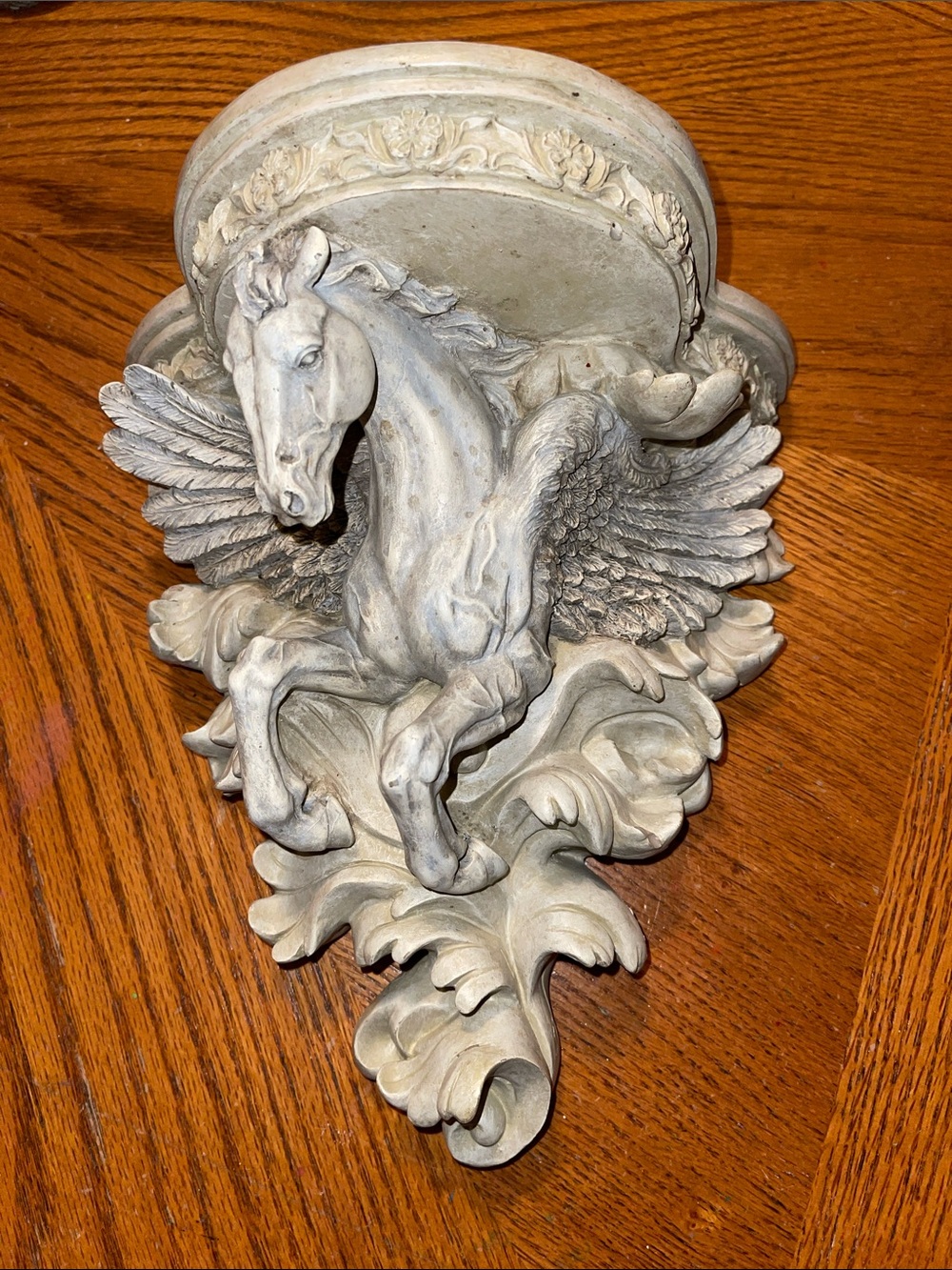 Flying Pegasus Wall Bracket in Antique White